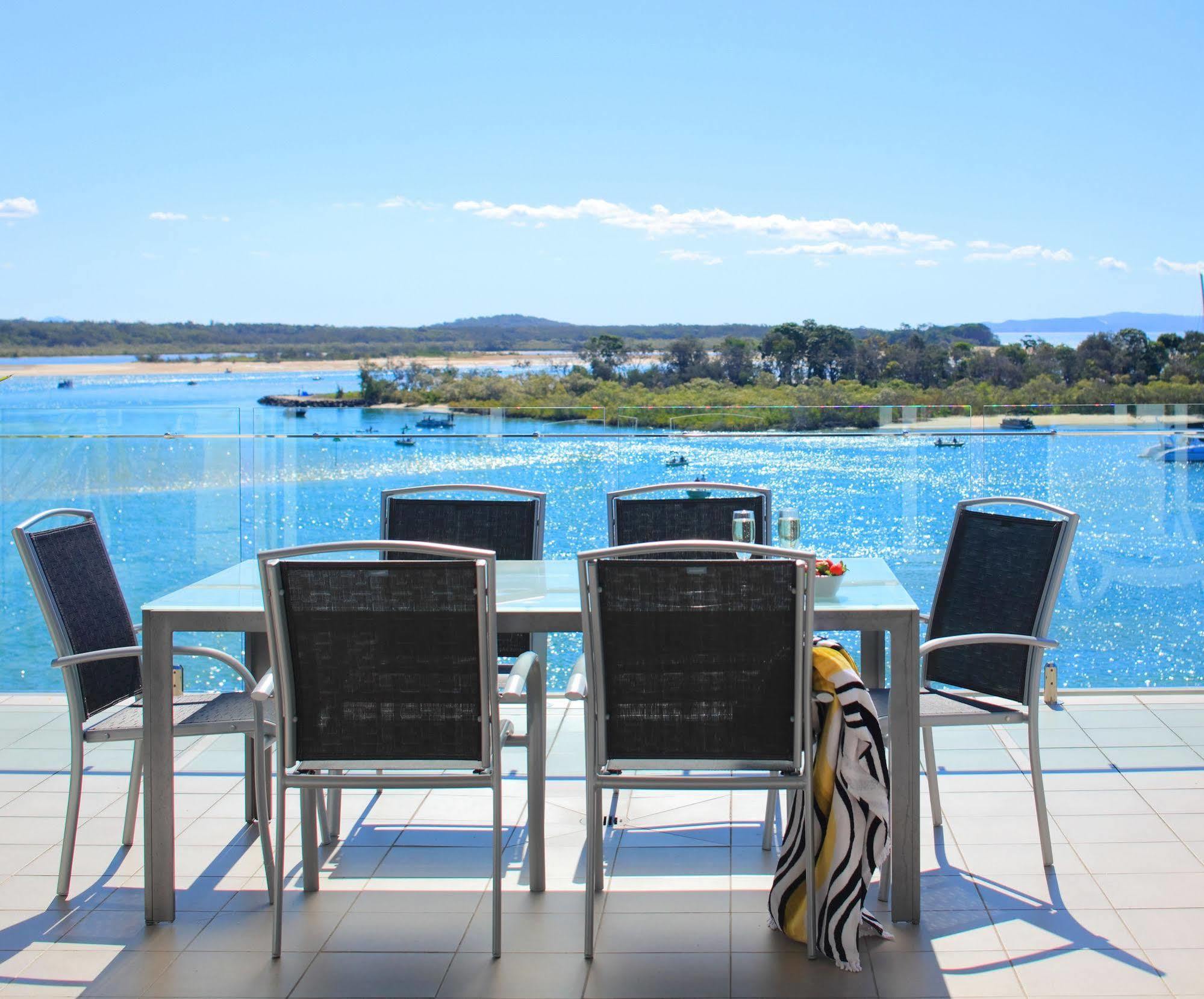 Noosa Quays Aparthotel Bagian luar foto