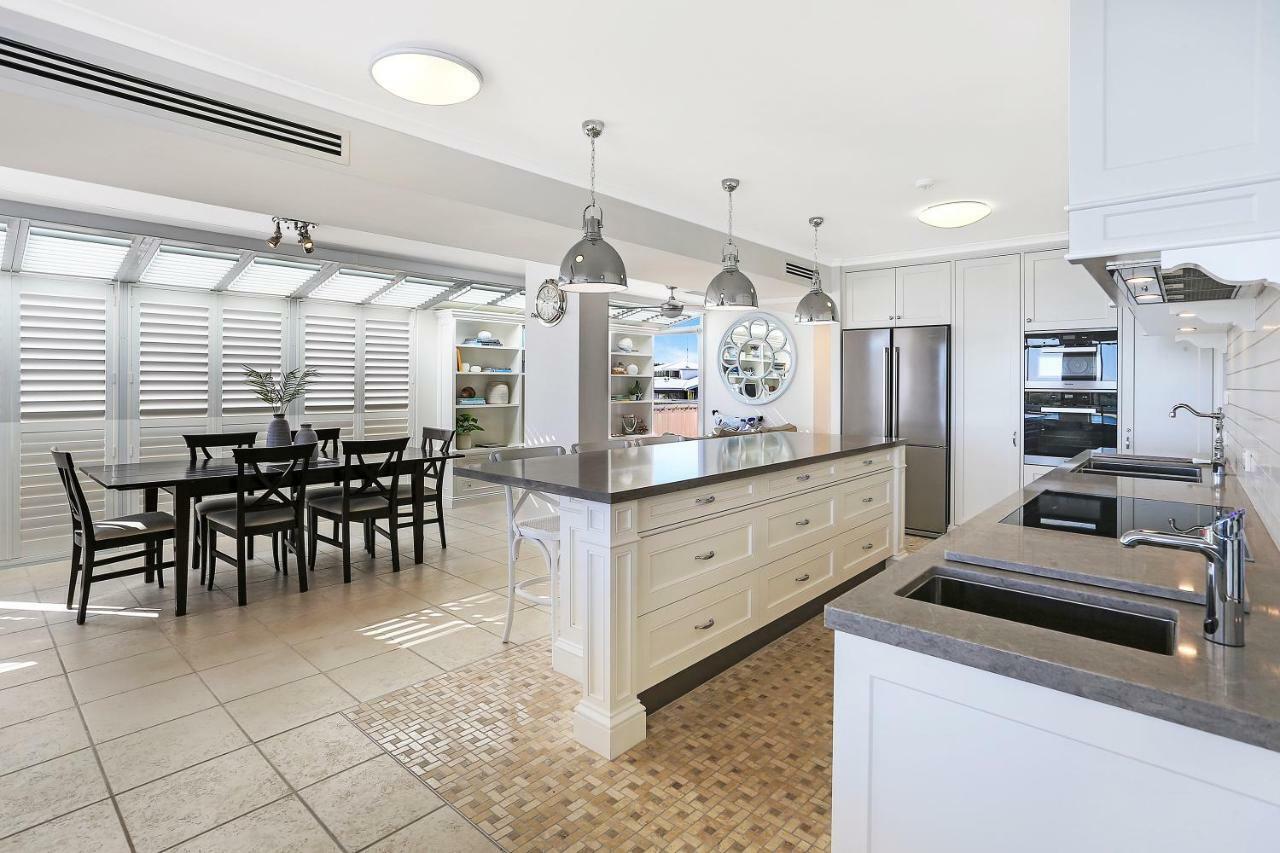 Noosa Quays Aparthotel Bagian luar foto